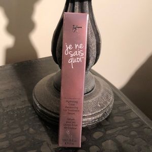 It Je Ne Sais Quoi hydrating color lip serum